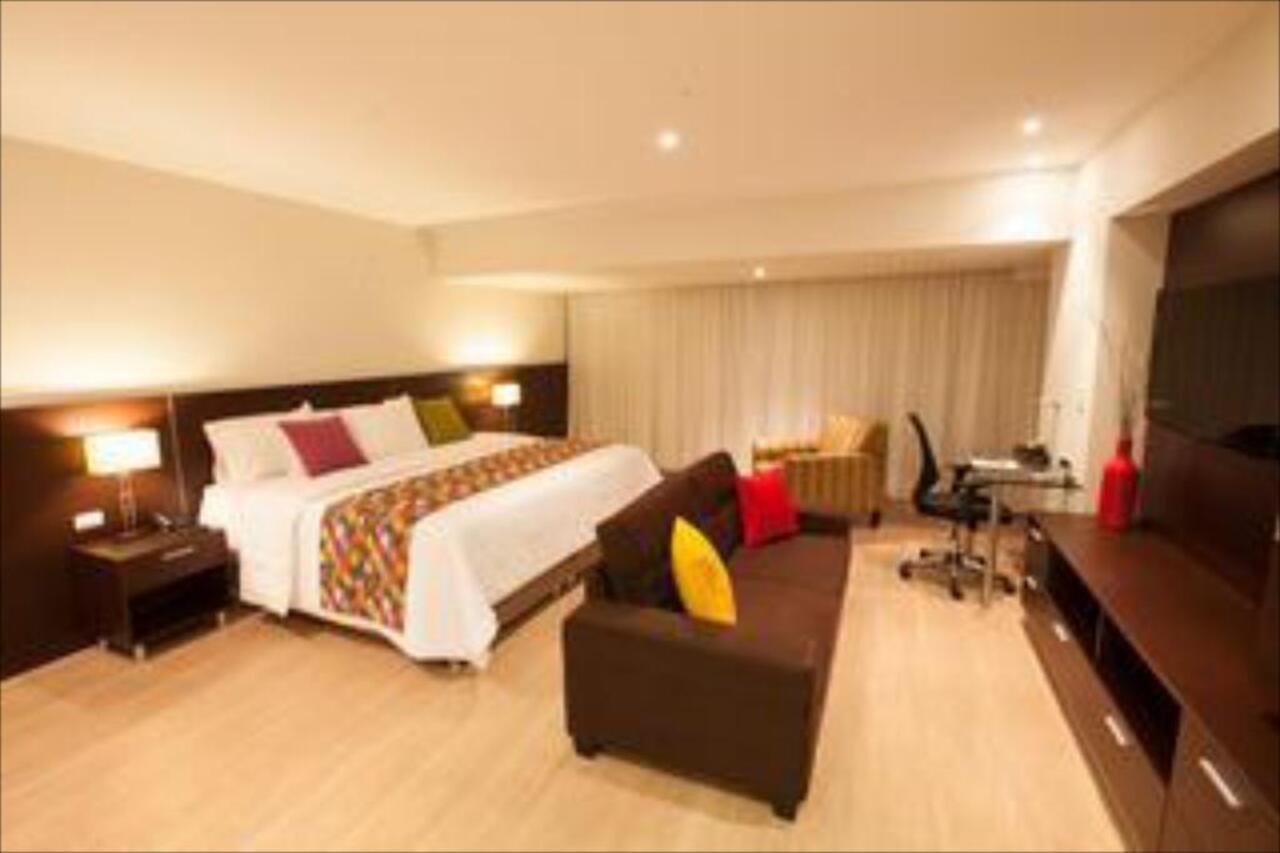 2W Apartments Service Diez Canseco Лима Екстериор снимка